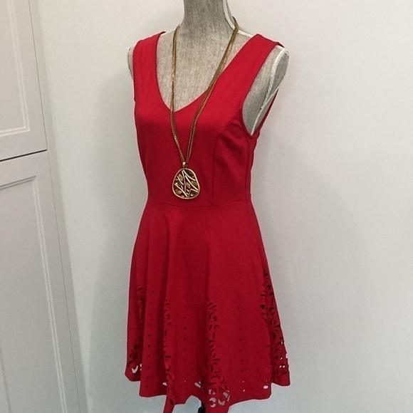 Black SWAN Red Fit an Eyelet Flare Sleeveless Dress Medium - Picture 10 of 11